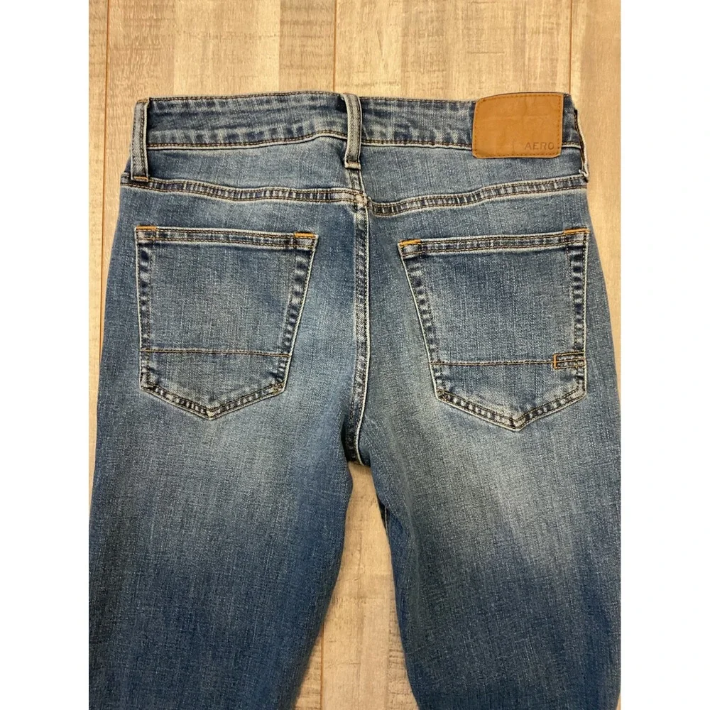 Aeropostale Mens Straight Leg Jeans 28x32 Medium Wash Blue Stretch Denim Pants